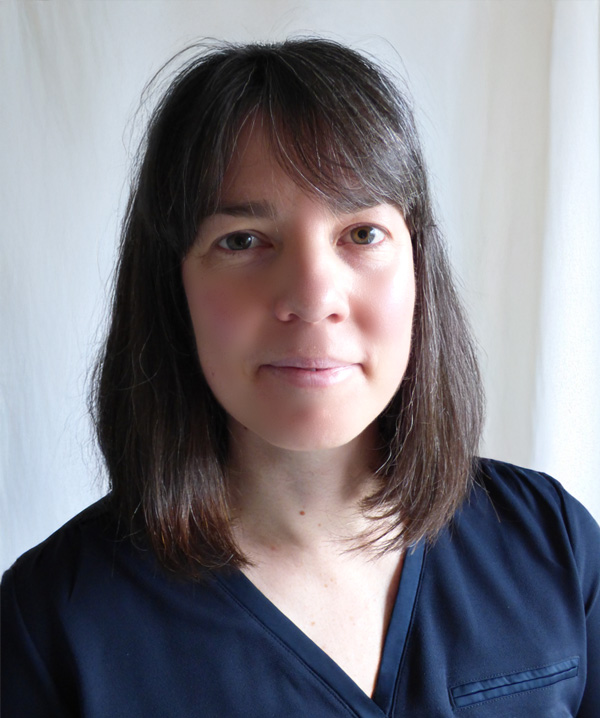 Lisa Beech protrait, wellbeing and small business expert